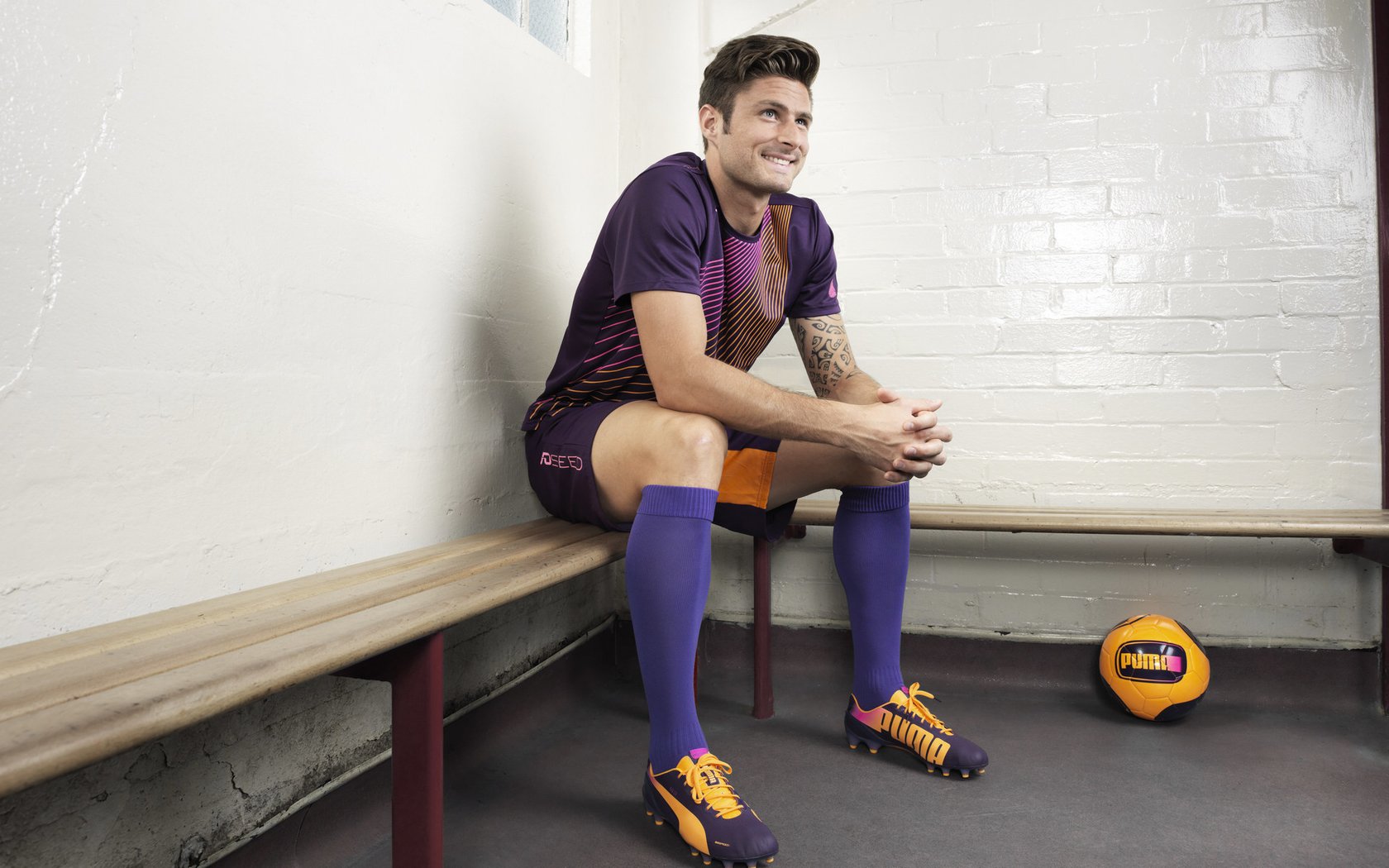 以赛事带动旅游，足球带火特色小镇发展，足球小镇规划